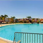 Charming Orada 2-bedroom Duplex With Shared Pool Sleeps 6