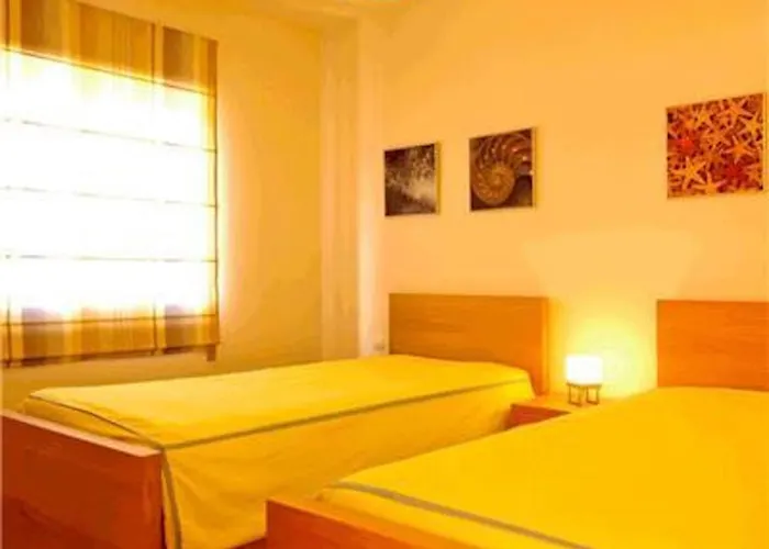 Charming Orada 2-bedroom Duplex With Shared Pool Sleeps 6 Apartment Albufeira