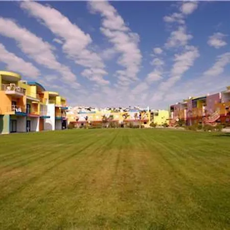 Charming Orada 2-bedroom Duplex With Shared Pool Sleeps 6