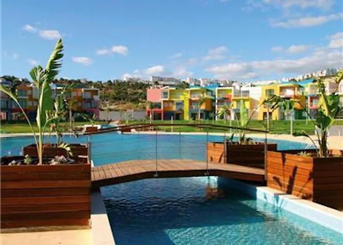 Charming Orada 2-bedroom Duplex With Shared Pool Sleeps 6 Appartamento Albufeira