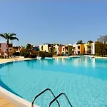 Charming Orada 2-bedroom Duplex With Shared Pool Sleeps 6 Appartement
