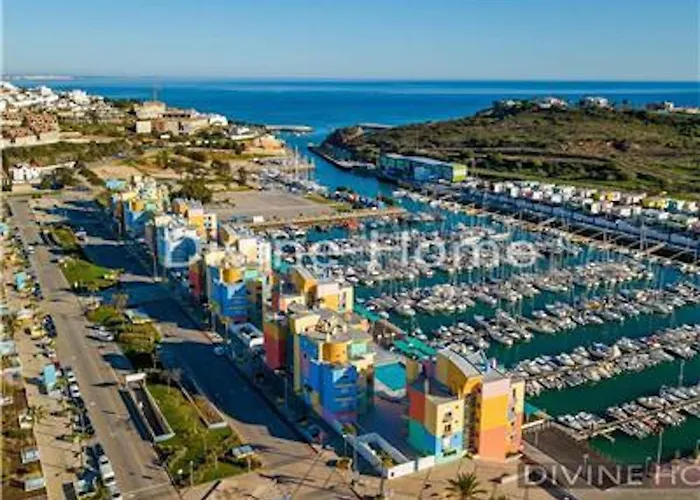 Charming Orada 2-bedroom Duplex With Shared Pool Sleeps 6 Apartamento