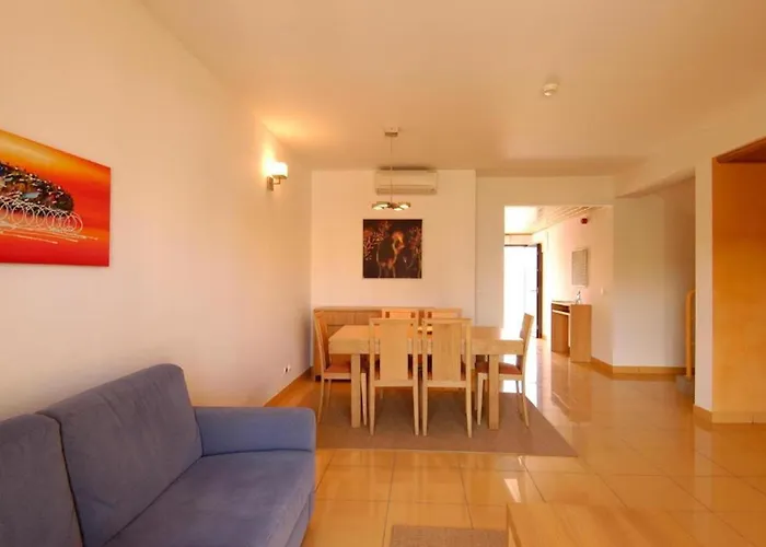 Charming Orada 2-bedroom Duplex With Shared Pool Sleeps 6 Apartmán