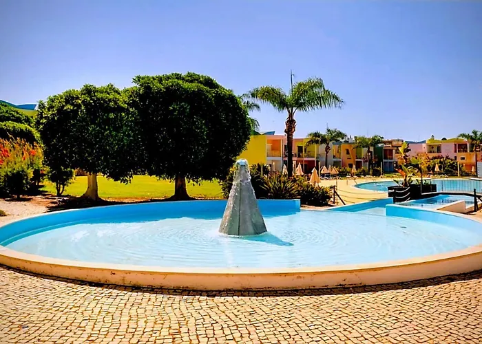 Charming Orada 2-bedroom Duplex With Shared Pool Sleeps 6 Apartmán *