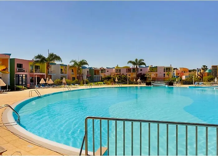 Charming Orada 2-bedroom Duplex With Shared Pool Sleeps 6